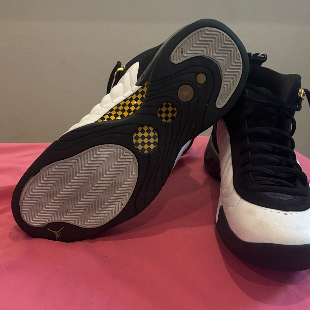 Jordan Black and White Sneakers with Gold Accents - Picture 3 of 7